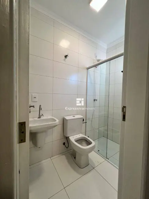 Foto 4 de Casa de Condomínio com 3 quartos para alugar, 63m2 em Parque das Laranjeiras, Itatiba - SP