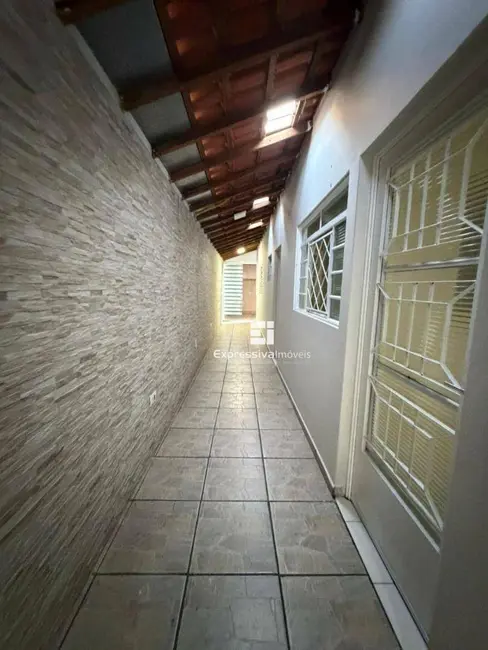Foto 7 de Casa com 2 quartos à venda, 125m2 em Jardim Nice, Itatiba - SP