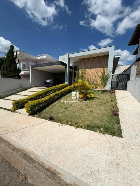 Foto 2 de Casa de Condomínio com 3 quartos à venda, 300m2 em Loteamento Itatiba Country Club, Itatiba - SP