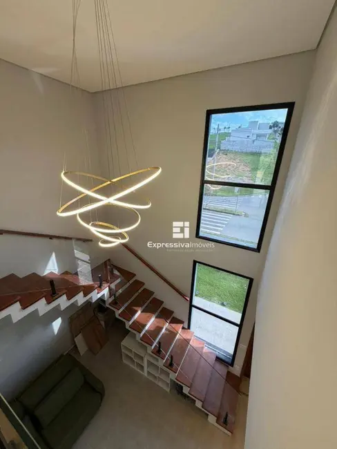 Foto 4 de Casa de Condomínio com 4 quartos à venda, 350m2 em Bairro Itapema, Itatiba - SP