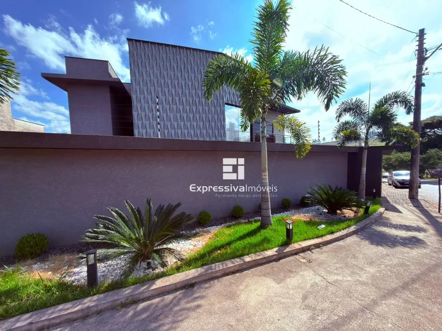 Foto 2 de Casa com 4 quartos à venda, 600m2 em Nova Itatiba, Itatiba - SP