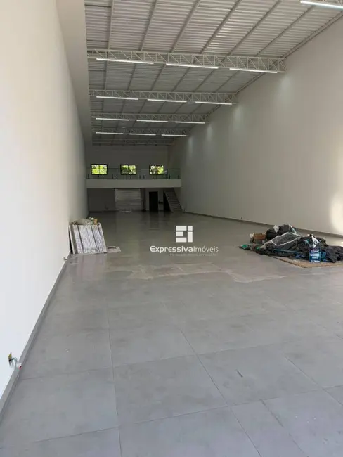Armazém / Galpão para alugar, 440m2 em Jardim da Luz, Itatiba - SP - imagem 7 Foto 7 de Armazém / Galpão para alugar, 440m2 em Jardim da Luz, Itatiba - SP