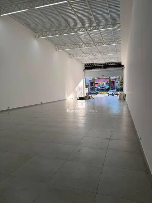 Armazém / Galpão para alugar, 440m2 em Jardim da Luz, Itatiba - SP - imagem 9 Foto 9 de Armazém / Galpão para alugar, 440m2 em Jardim da Luz, Itatiba - SP