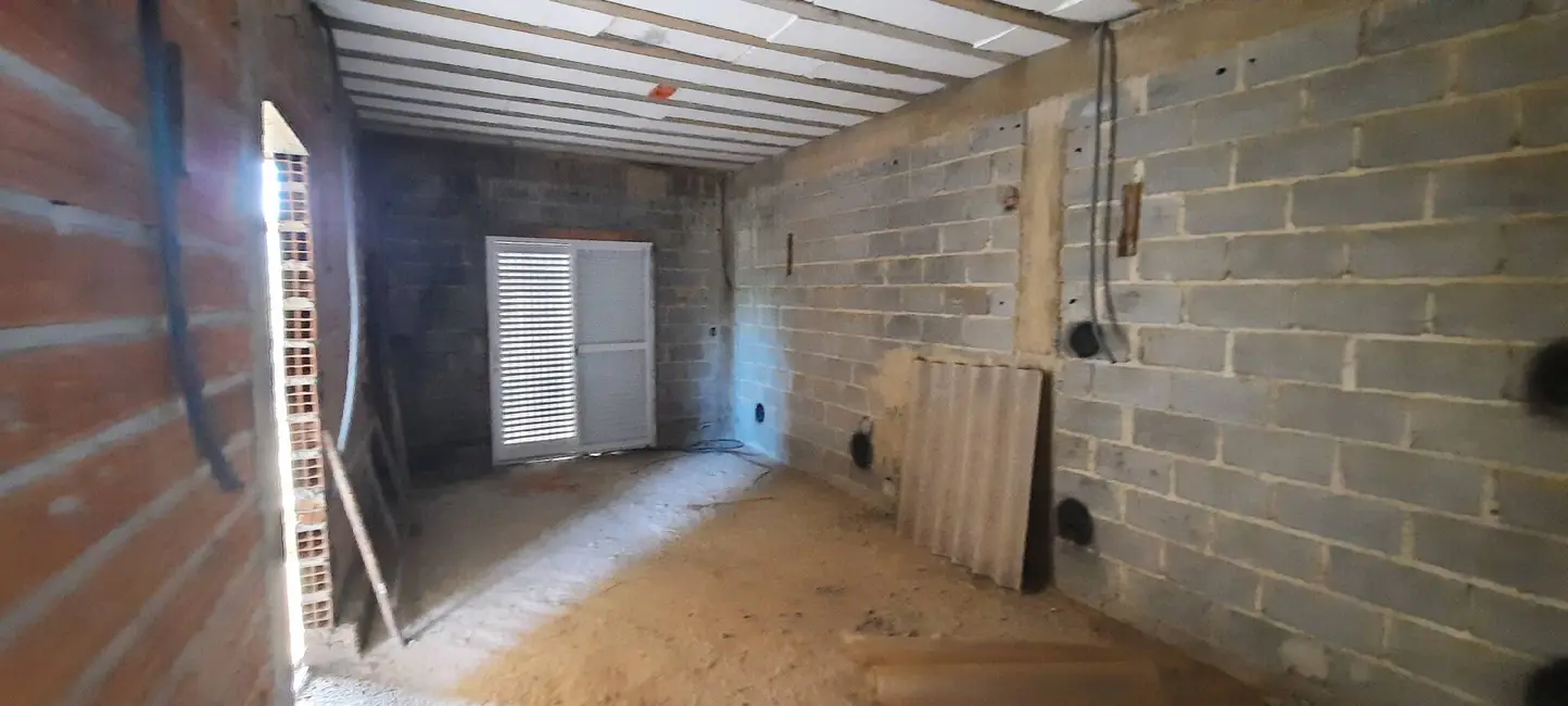 Chácara com 2 quartos à venda e para alugar, 1000m2 em Mairinque - SP - imagem 9 Foto 9 de Chácara com 2 quartos à venda e para alugar, 1000m2 em Mairinque - SP