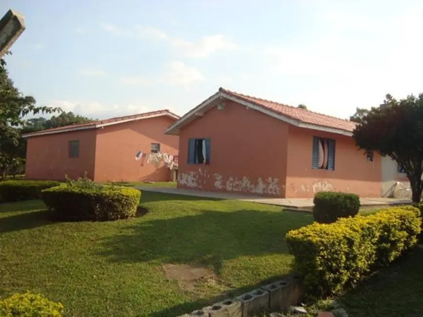 Sítio / Rancho com 4 quartos à venda, 500m2 em Aluminio - SP - imagem 6 Foto 6 de Sítio / Rancho com 4 quartos à venda, 500m2 em Aluminio - SP