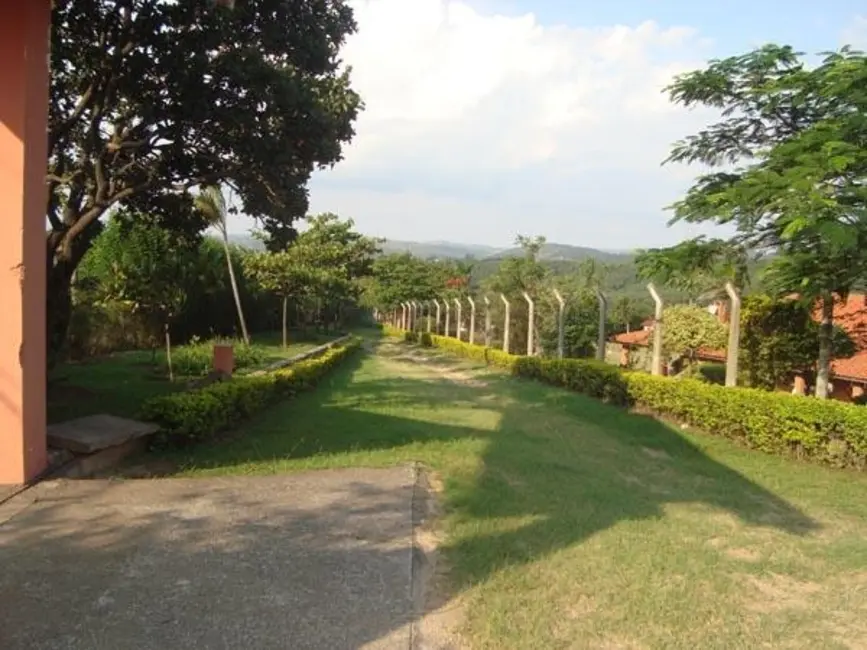 Sítio / Rancho com 4 quartos à venda, 500m2 em Aluminio - SP - imagem 3 Foto 3 de Sítio / Rancho com 4 quartos à venda, 500m2 em Aluminio - SP