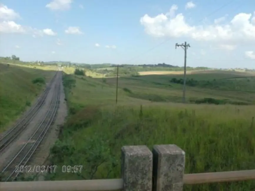 Foto 13 de Sala Comercial à venda em Mairinque - SP