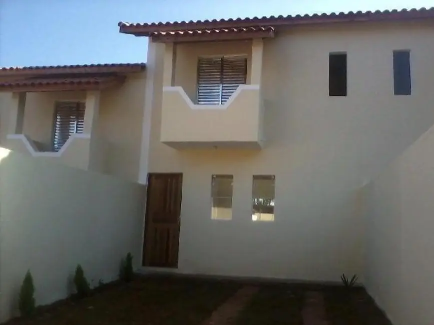 Sobrado com 2 quartos à venda, 125m2 em Mairinque - SP - imagem 3 Foto 3 de Sobrado com 2 quartos à venda, 125m2 em Mairinque - SP