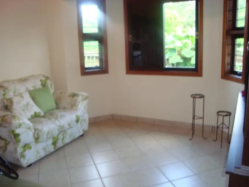 Casa com 2 quartos à venda, 250m2 em Mairinque - SP - imagem 7 Foto 7 de Casa com 2 quartos à venda, 250m2 em Mairinque - SP