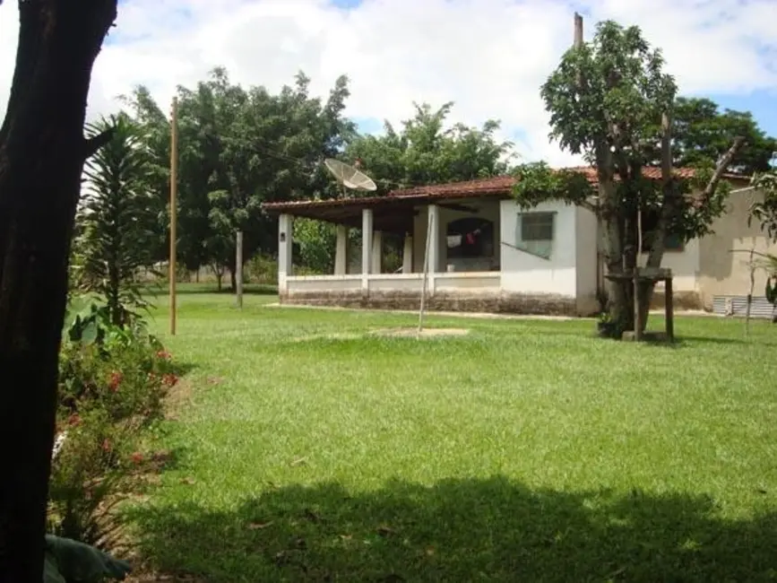 Foto 2 de Sítio / Rancho com 3 quartos à venda, 24000m2 em Tatui - SP