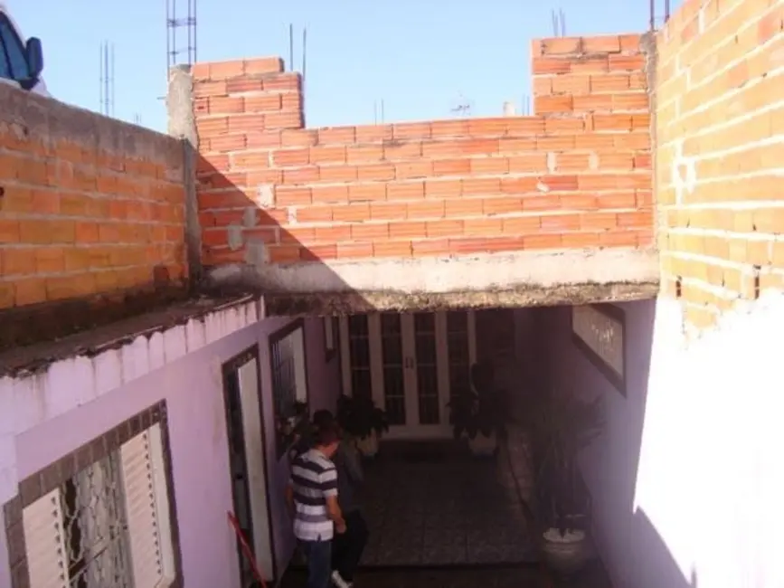 Casa com 2 quartos à venda, 250m2 em Mairinque - SP - imagem 3 Foto 3 de Casa com 2 quartos à venda, 250m2 em Mairinque - SP