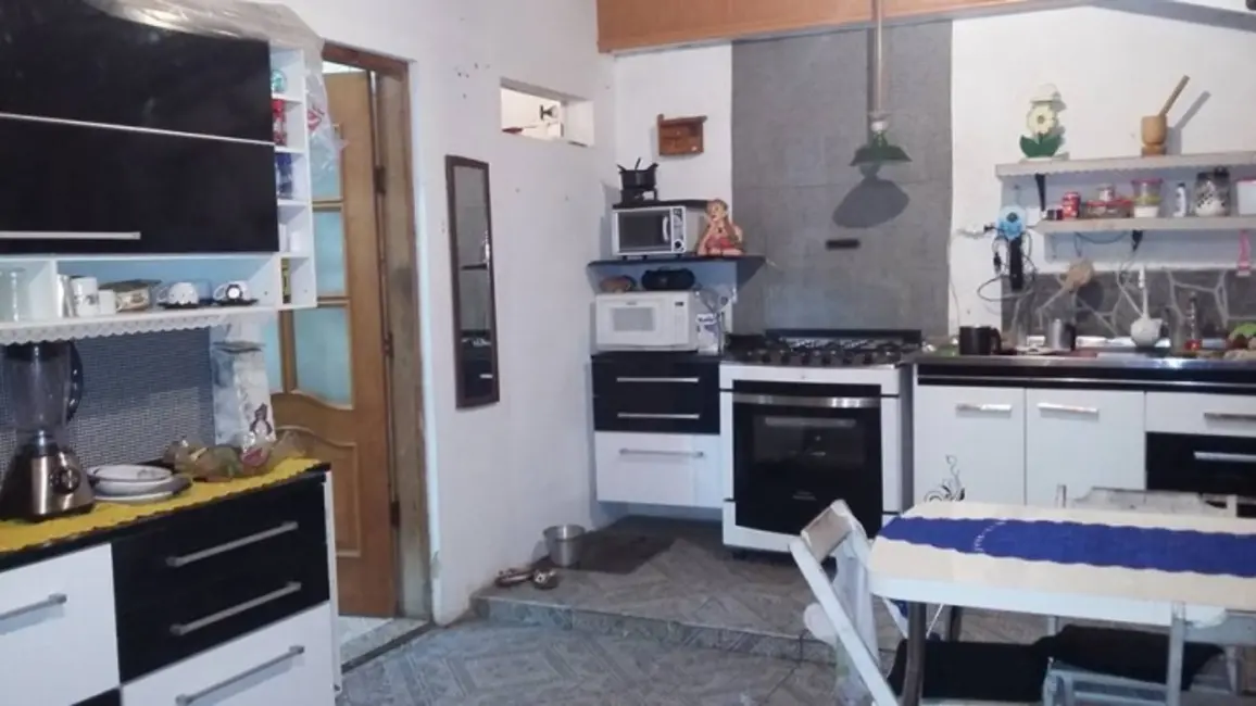 Foto 2 de Casa de Condomínio com 4 quartos à venda em Sao Roque - SP