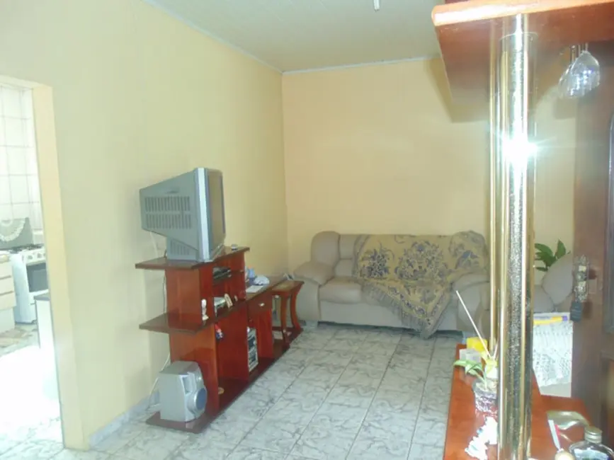 Foto 6 de Casa com 2 quartos à venda, 192m2 em Mairinque - SP