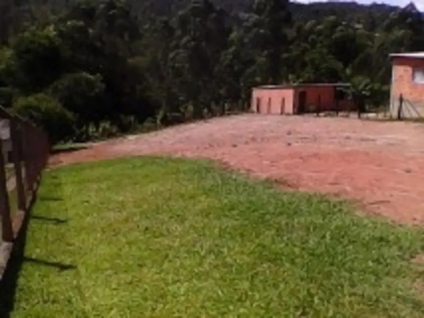 Foto 1 de Terreno / Lote à venda, 1100m2 em Mairinque - SP