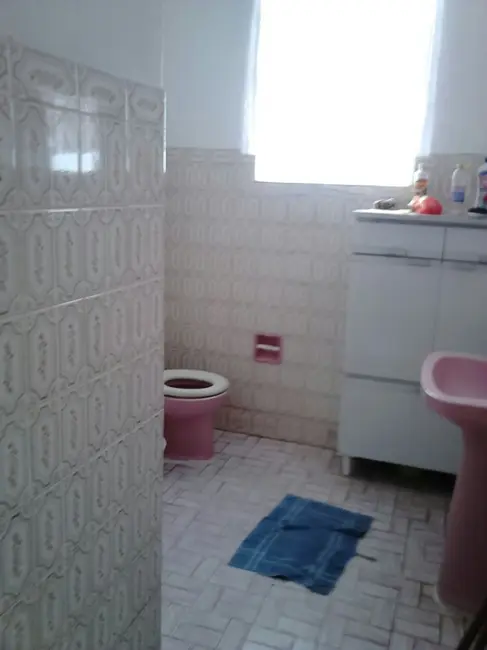 Casa com 3 quartos à venda e para alugar, 350m2 em Mairinque - SP - imagem 3 Foto 3 de Casa com 3 quartos à venda e para alugar, 350m2 em Mairinque - SP