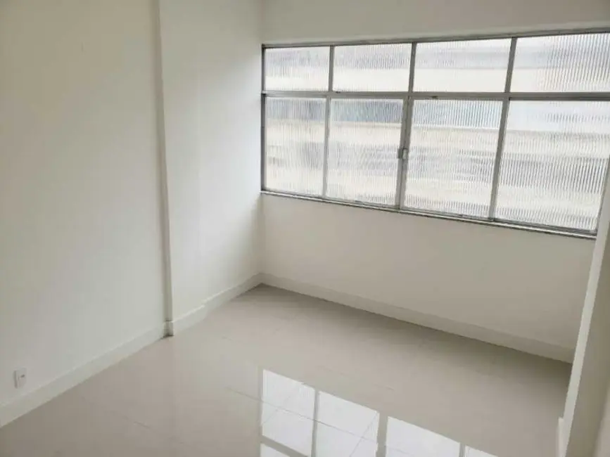 Foto 3 de Kitnet com 1 quarto à venda, 32m2 em Rio De Janeiro - RJ