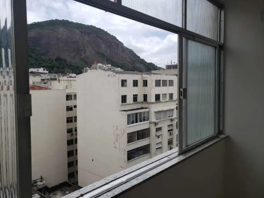 Foto 2 de Kitnet com 1 quarto à venda, 32m2 em Rio De Janeiro - RJ