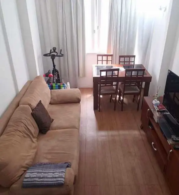 Kitnet com 1 quarto à venda, 50m2 em Rio De Janeiro - RJ - imagem 1 Foto 1 de Kitnet com 1 quarto à venda, 50m2 em Rio De Janeiro - RJ