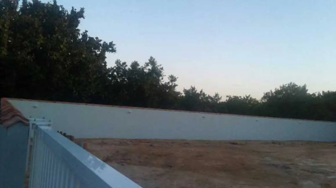 Foto 5 de Terreno / Lote à venda, 604m2 em Araruama - RJ