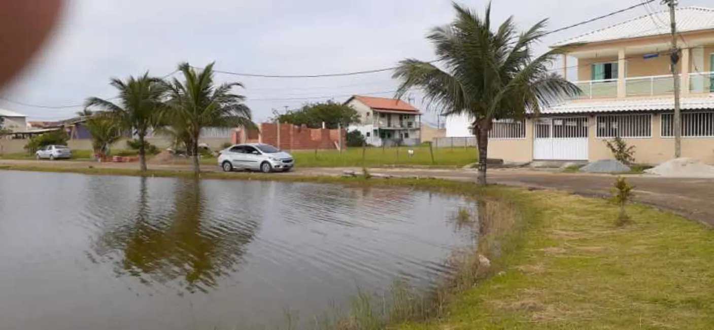 Foto 2 de Terreno / Lote à venda, 180m2 em Cabo Frio - RJ