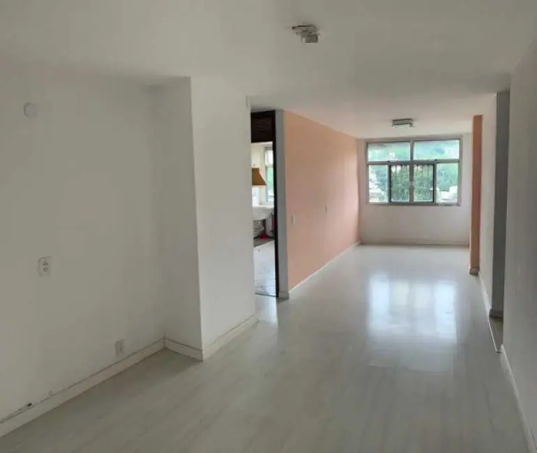 Foto 2 de Apartamento com 2 quartos à venda, 60m2 em Rio De Janeiro - RJ