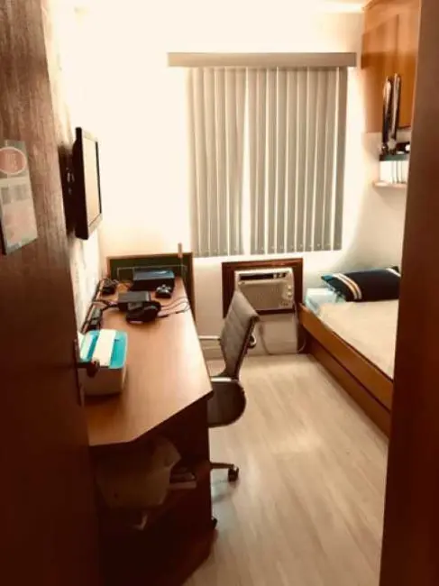 Apartamento com 3 quartos à venda em Rio De Janeiro - RJ - imagem 2 Foto 2 de Apartamento com 3 quartos à venda em Rio De Janeiro - RJ