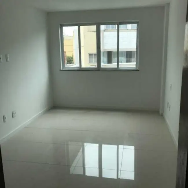 Apartamento com 3 quartos à venda, 110m2 em Rio De Janeiro - RJ - imagem 3 Foto 3 de Apartamento com 3 quartos à venda, 110m2 em Rio De Janeiro - RJ