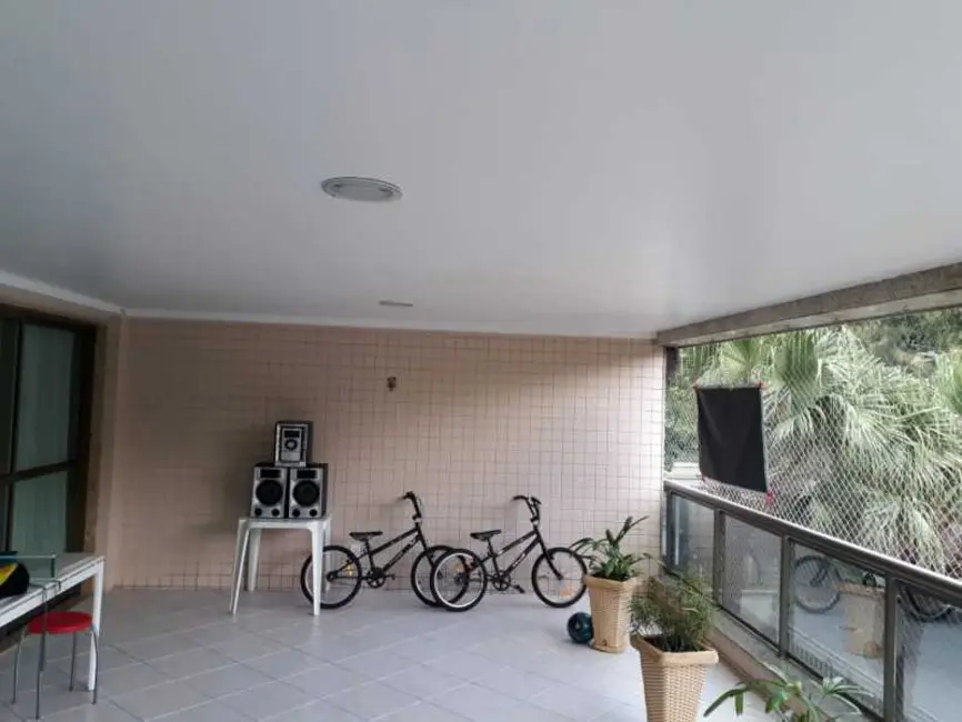 Apartamento com 3 quartos à venda, 140m2 em Rio De Janeiro - RJ - imagem 3 Foto 3 de Apartamento com 3 quartos à venda, 140m2 em Rio De Janeiro - RJ