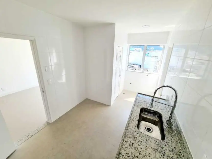 Foto 6 de Apartamento com 3 quartos à venda, 105m2 em Rio De Janeiro - RJ