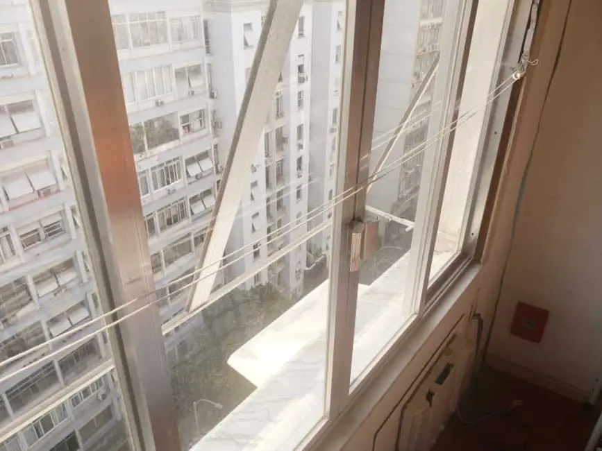 Kitnet à venda, 34m2 em Rio De Janeiro - RJ - imagem 2 Foto 2 de Kitnet à venda, 34m2 em Rio De Janeiro - RJ