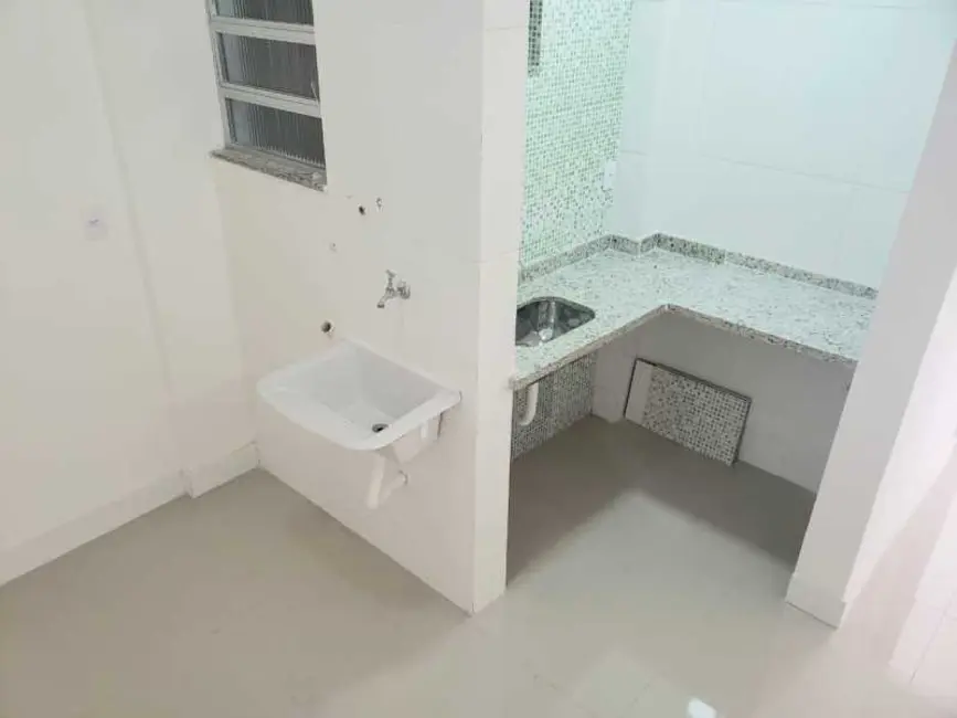 Kitnet à venda, 32m2 em Rio De Janeiro - RJ - imagem 8 Foto 8 de Kitnet à venda, 32m2 em Rio De Janeiro - RJ