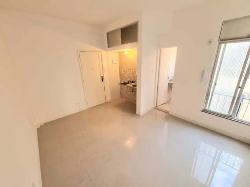 Foto 1 de Kitnet à venda, 20m2 em Rio De Janeiro - RJ