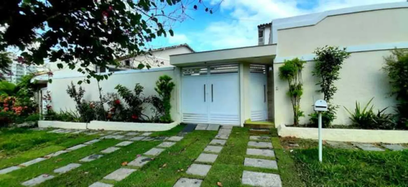 Foto 2 de Casa de Condomínio com 3 quartos à venda, 200m2 em Rio De Janeiro - RJ