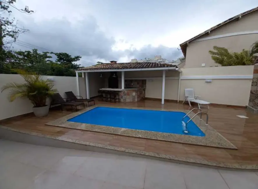 Foto 4 de Casa de Condomínio com 3 quartos à venda, 200m2 em Rio De Janeiro - RJ