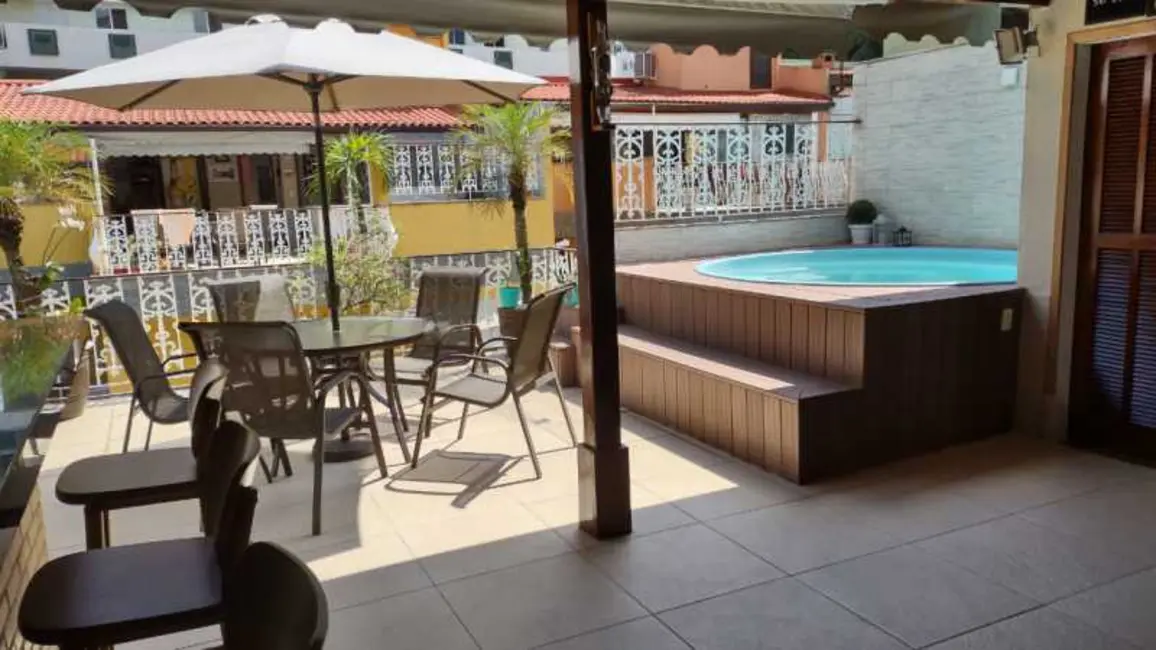 Casa de Condomínio com 3 quartos à venda, 181m2 em Rio De Janeiro - RJ - imagem 1 Foto 1 de Casa de Condomínio com 3 quartos à venda, 181m2 em Rio De Janeiro - RJ