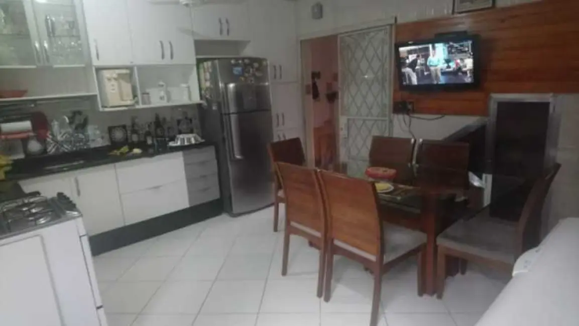 Foto 2 de Casa de Vila com 4 quartos à venda em Rio De Janeiro - RJ