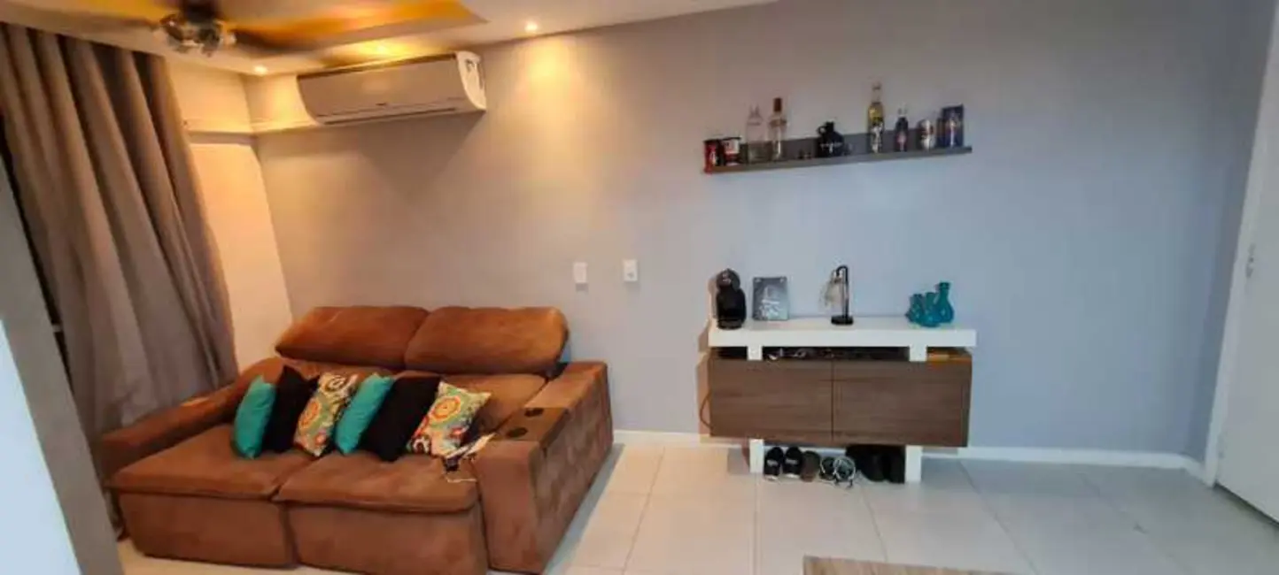 Foto 4 de Apartamento com 2 quartos à venda, 52m2 em Rio De Janeiro - RJ