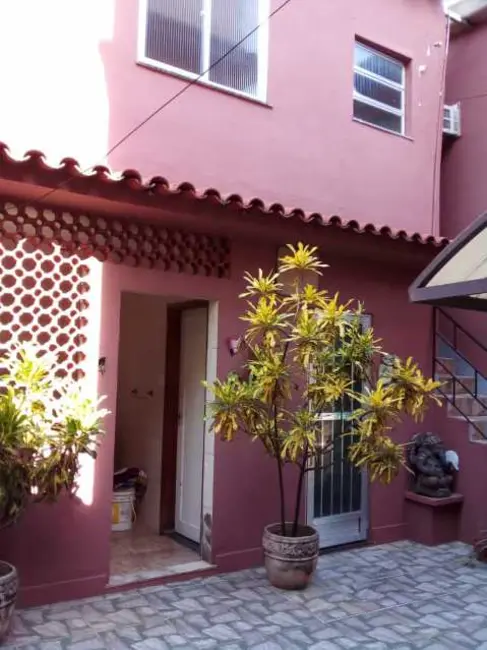 Casa com 5 quartos à venda, 247m2 em Rio De Janeiro - RJ - imagem 1 Foto 1 de Casa com 5 quartos à venda, 247m2 em Rio De Janeiro - RJ