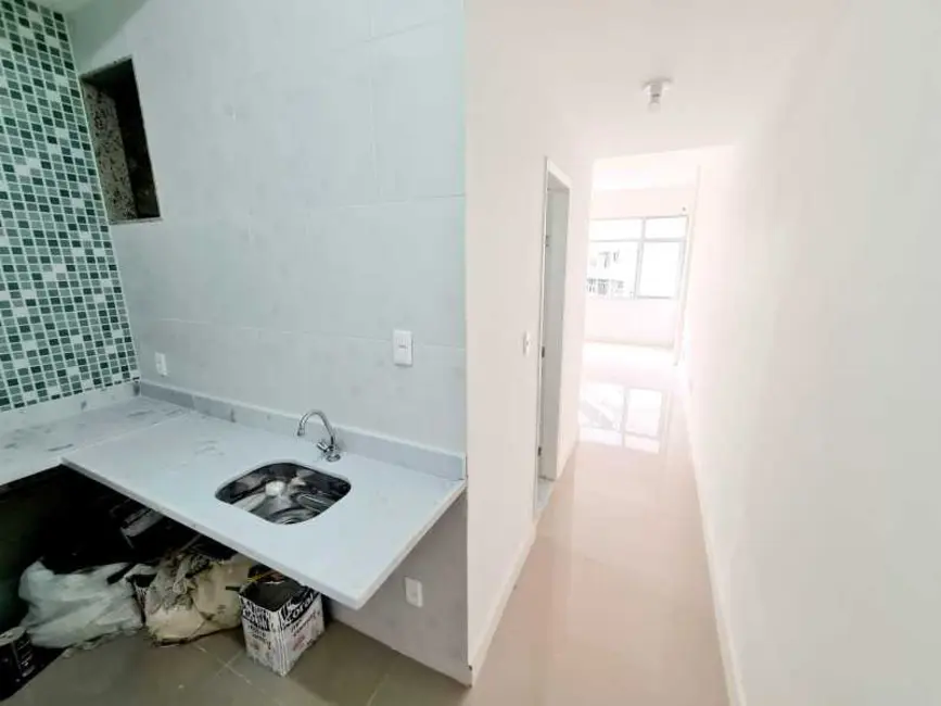 Kitnet à venda, 30m2 em Rio De Janeiro - RJ - imagem 6 Foto 6 de Kitnet à venda, 30m2 em Rio De Janeiro - RJ