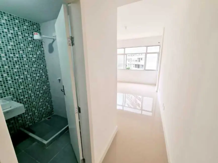 Kitnet à venda, 30m2 em Rio De Janeiro - RJ - imagem 9 Foto 9 de Kitnet à venda, 30m2 em Rio De Janeiro - RJ