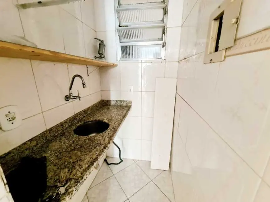 Kitnet à venda, 35m2 em Rio De Janeiro - RJ - imagem 9 Foto 9 de Kitnet à venda, 35m2 em Rio De Janeiro - RJ