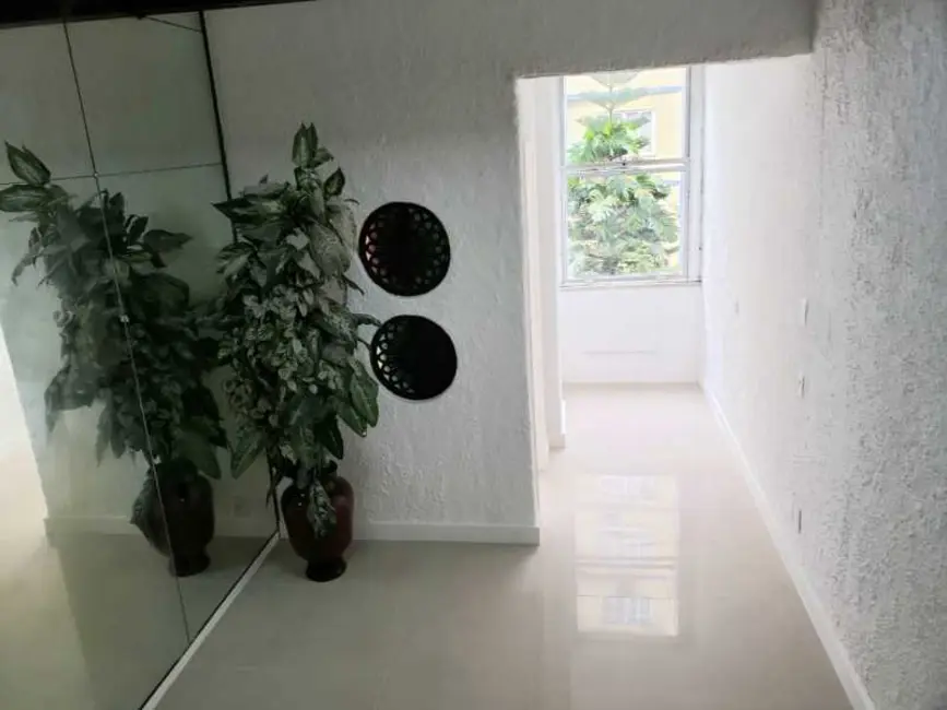 Foto 4 de Apartamento com 2 quartos à venda, 68m2 em Rio De Janeiro - RJ
