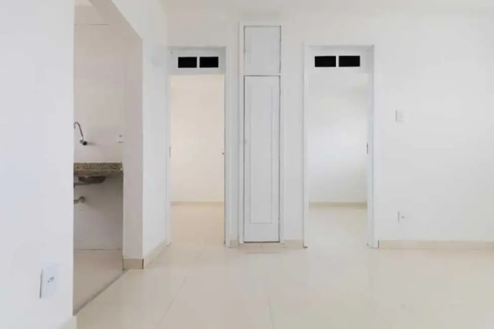 Foto 2 de Apartamento com 2 quartos à venda, 45m2 em Rio De Janeiro - RJ