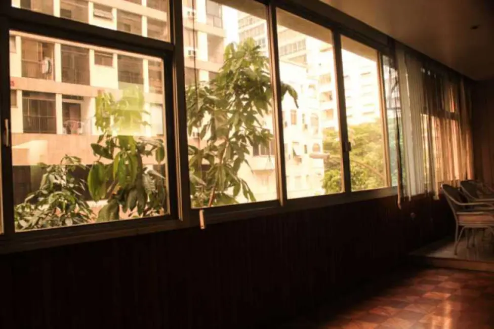 Foto 3 de Apartamento com 4 quartos à venda, 220m2 em Rio De Janeiro - RJ