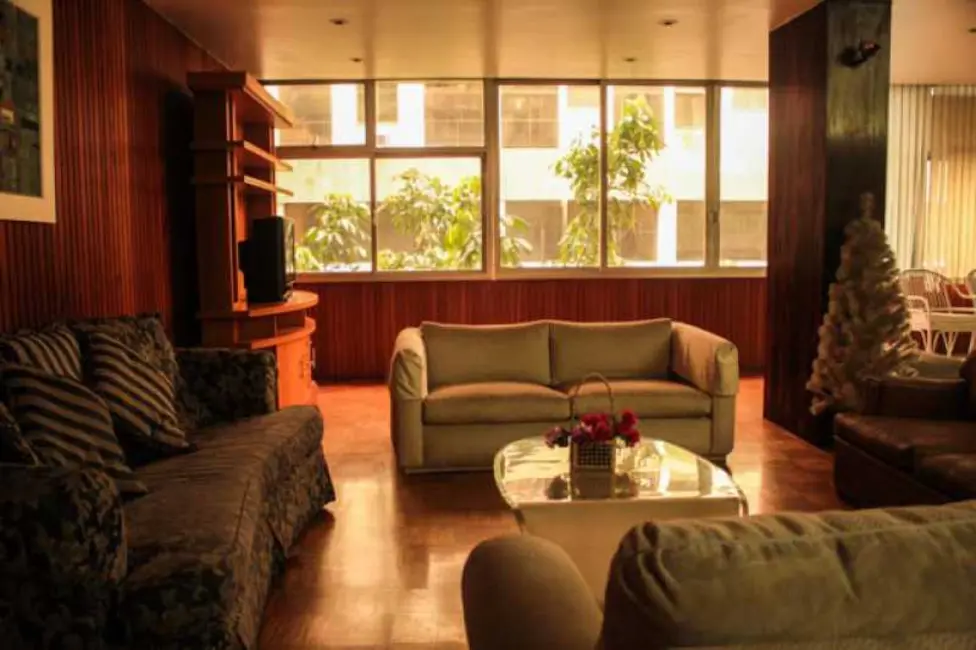 Foto 1 de Apartamento com 4 quartos à venda, 220m2 em Rio De Janeiro - RJ