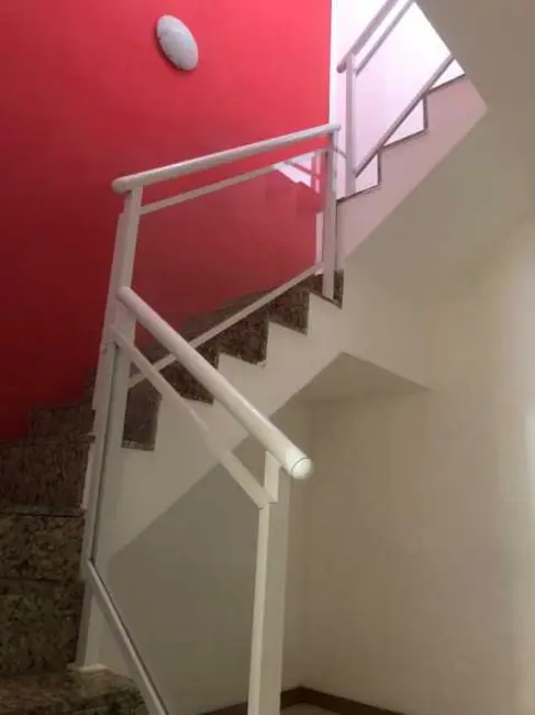 Foto 2 de Casa com 2 quartos à venda, 120m2 em Rio De Janeiro - RJ