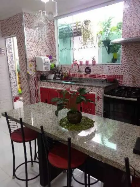 Foto 4 de Casa com 2 quartos à venda, 100m2 em Rio De Janeiro - RJ