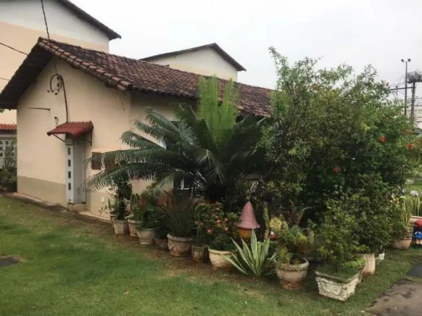 Foto 3 de Casa de Condomínio com 2 quartos à venda, 60m2 em Rio De Janeiro - RJ