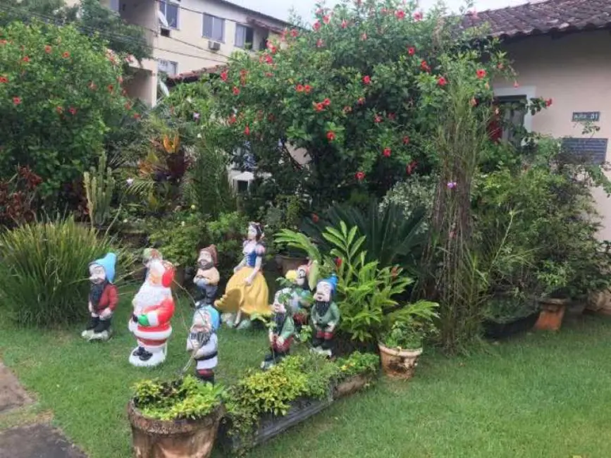 Foto 1 de Casa de Condomínio com 2 quartos à venda, 60m2 em Rio De Janeiro - RJ