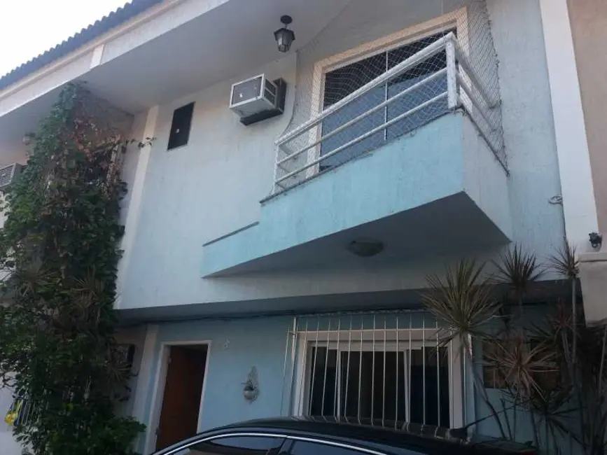 Casa de Condomínio com 2 quartos à venda, 85m2 em Rio De Janeiro - RJ - imagem 2 Foto 2 de Casa de Condomínio com 2 quartos à venda, 85m2 em Rio De Janeiro - RJ